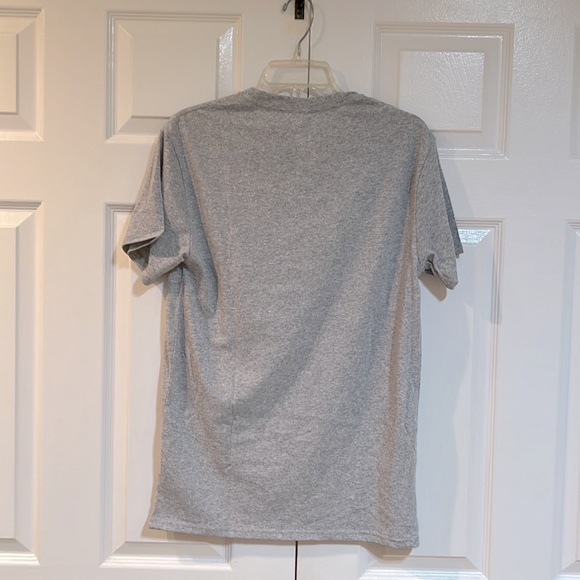 NWT-Unisex-Santa’s Workshop-Graphic T Shirt-Sz M - Picture 4 of 5